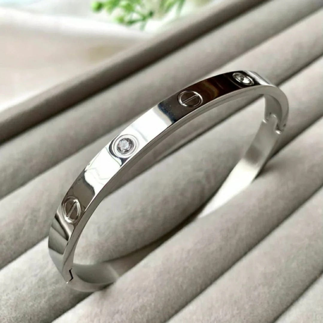 Luxury Style Cuff Bracelet